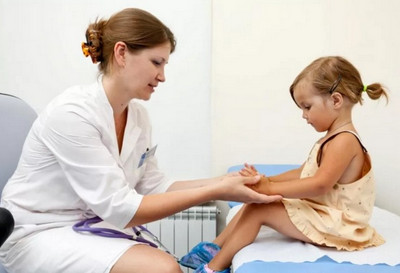 Дитячий гінеколог: що лікує і коли звертатися Дитячий гінеколог: що лікує і коли звертатися